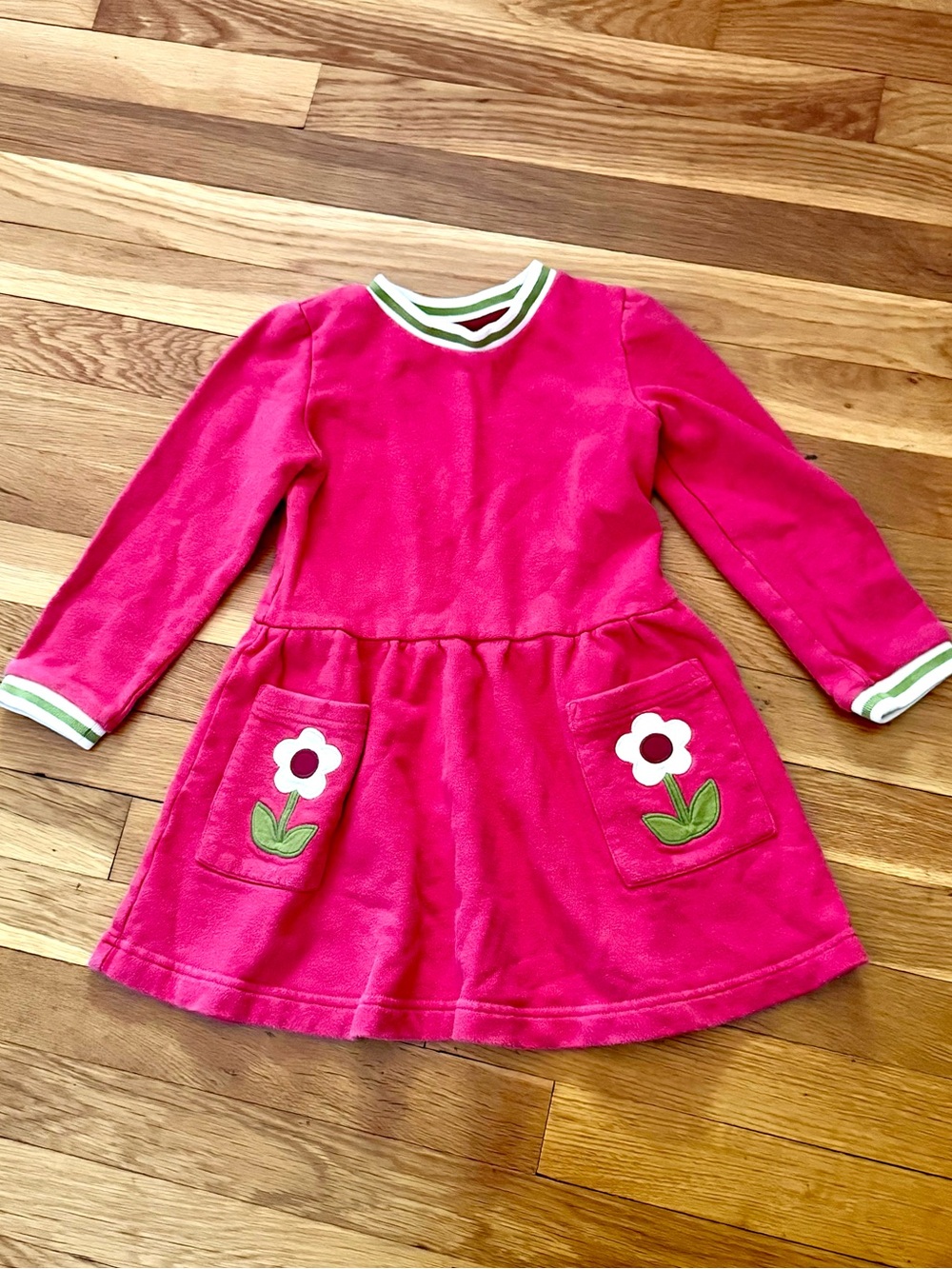Mini Boden 4-5Y Red Sweatshirt Dress w/Floral Appliqué Pockets